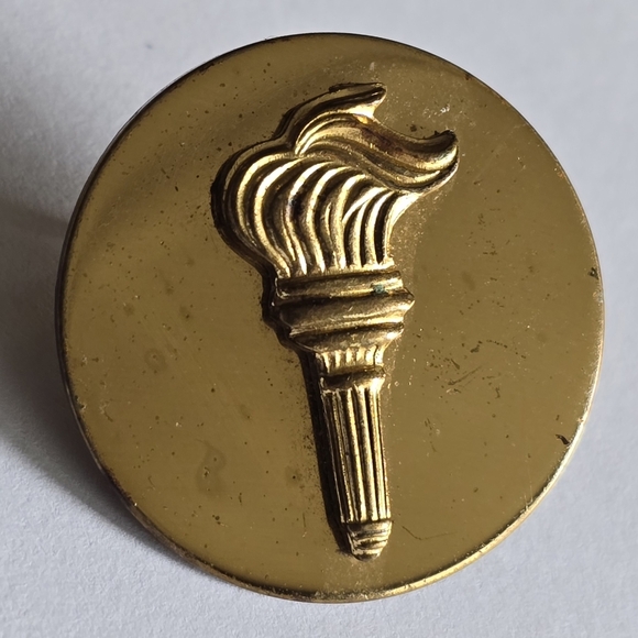 US Army Torch pin ROTC Gold Military Lapel brooch uniform - Picture 1 of 9